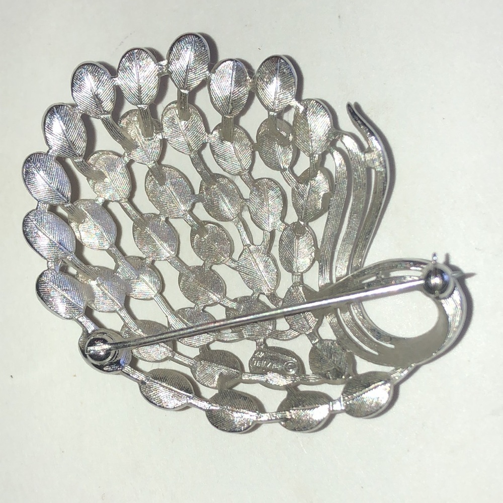 Trifari Crown Silver Tone Cascade Cluster Brooch - Picture 6 of 8